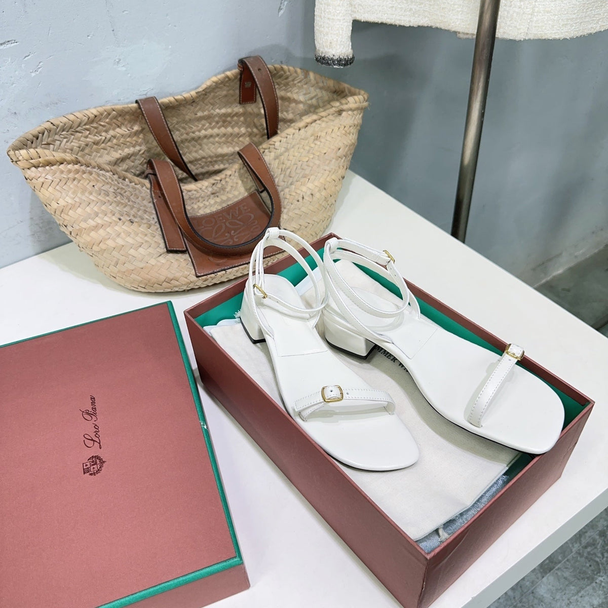 LP MINDIL SANDAL 25 IN WHITE LAMBSKIN