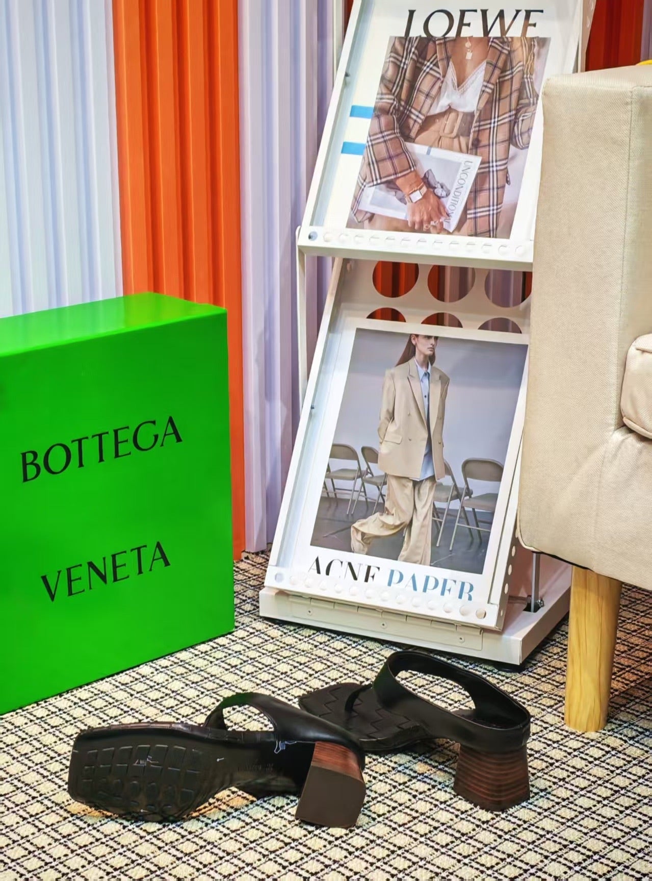 MARELLA THONG IN BLACK CALFSKIN WITH SIGNATURE INTRECCIATO INSOLE