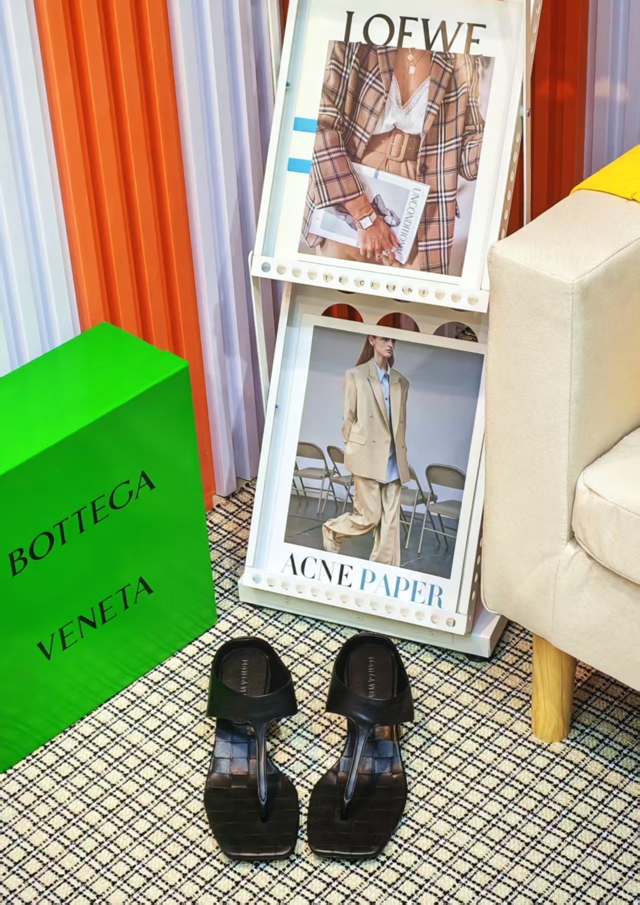 MARELLA THONG IN BLACK CALFSKIN WITH SIGNATURE INTRECCIATO INSOLE