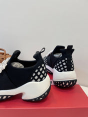 VIV' RUN SNEAKERS IN BLACK AND WHITE TECHNICAL FABRICS TRASS BUCKLE