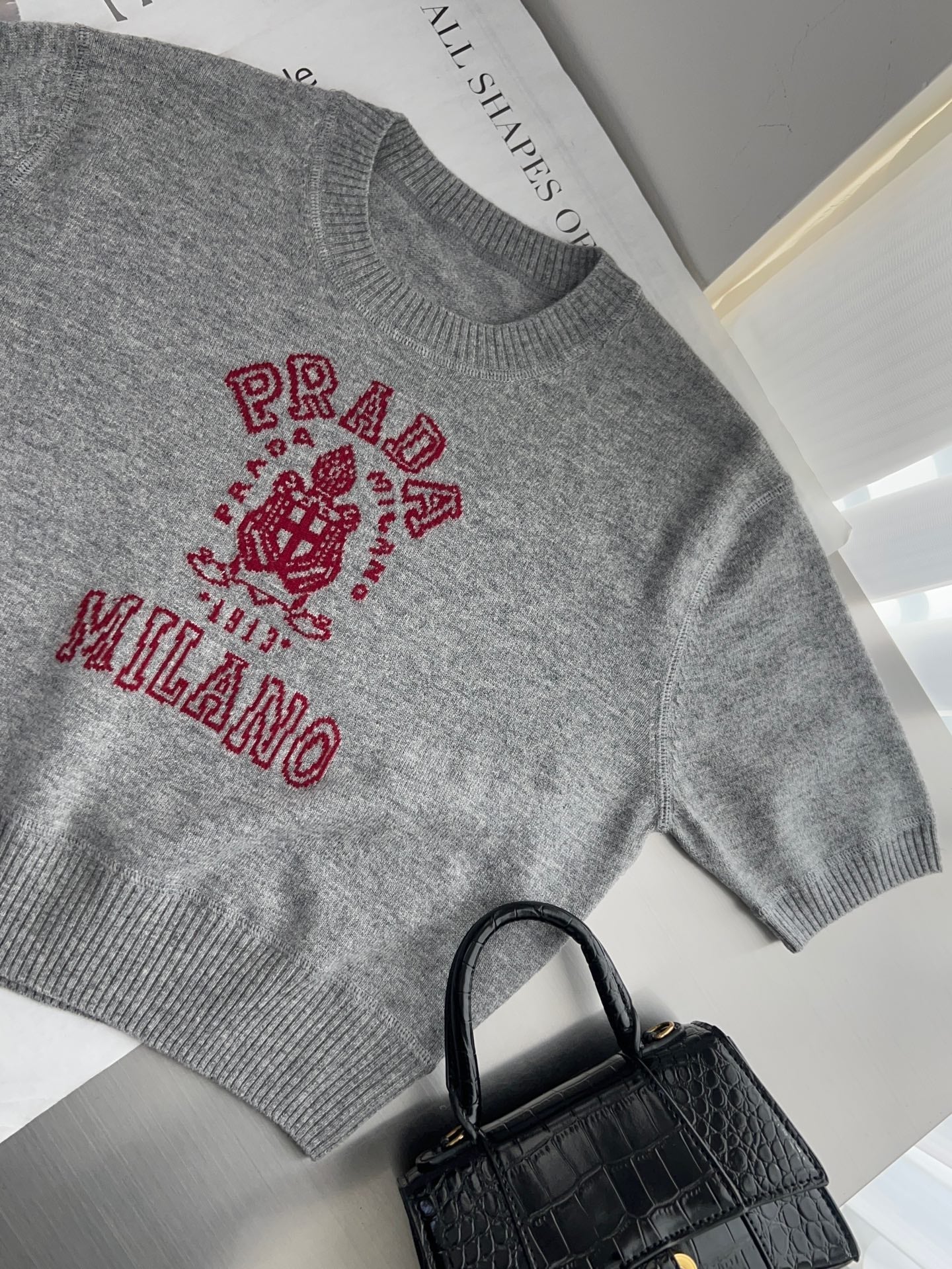 PRADA SHORT-SLEEVE KNIT TOP STYLE 79