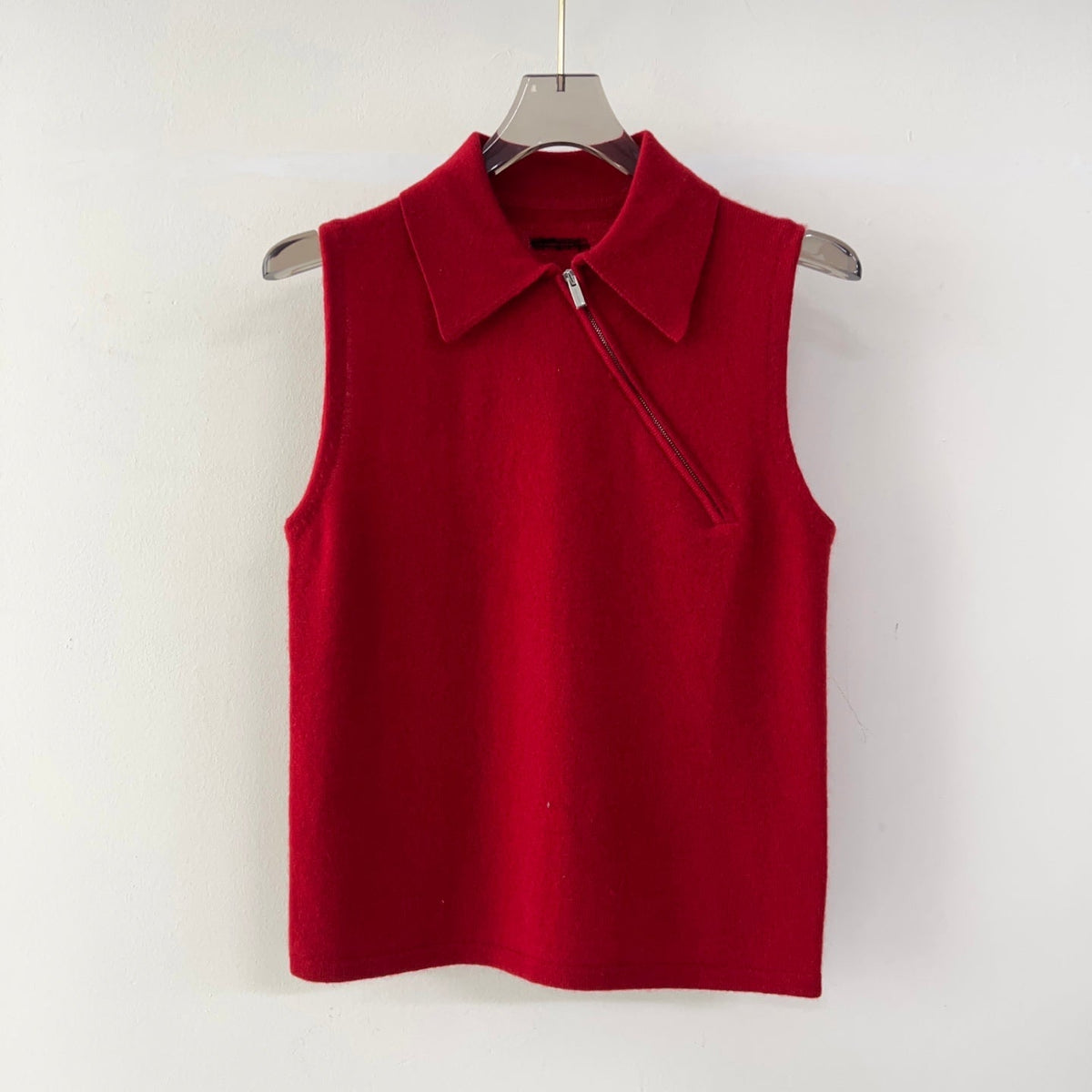 MIUMIU SLEEVELESS TOP STYLE 321