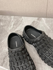 BOUNCER CLOG IN BLACK RUBBER