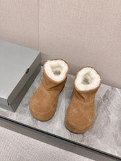 ALASKA BOOTIE IN CIDER BROWN SUEDE AND WOOL LINING