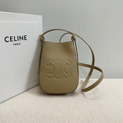 PHONE POUCH HELOISE 19 IN DONKEY BROWN SUPPLE CALFSKIN