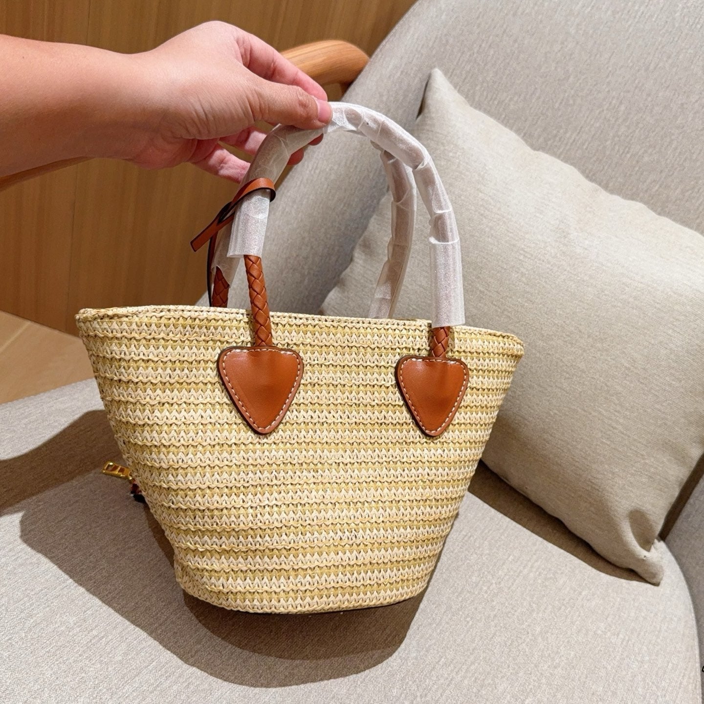 PALMETTO TOTE BAG 18 IN BEIGE WOVEN RAFFIA BROWN CALFSKIN TRIM