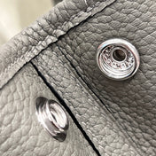 GARDEN PARTY 23CM IN GREY CALFSKIN