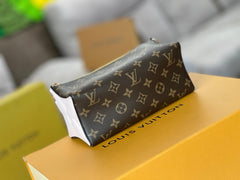 BLOOM POUCH 22 IN BROWN MONOGRAM CANVAS AND PASTEL PINK CALFSKIN SIDES