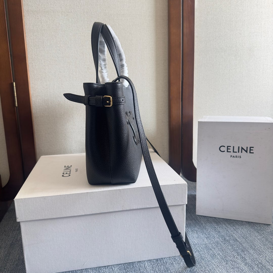 MINI CABAS ANAÏS CUIR TRIOMPHE 20 IN BLACK GRAINED CALFSKIN