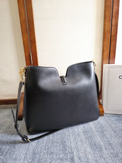 MEDIUM CAMILLE 16 SOFT BAG 36 BLACK IN SMOOTH CALFSKIN