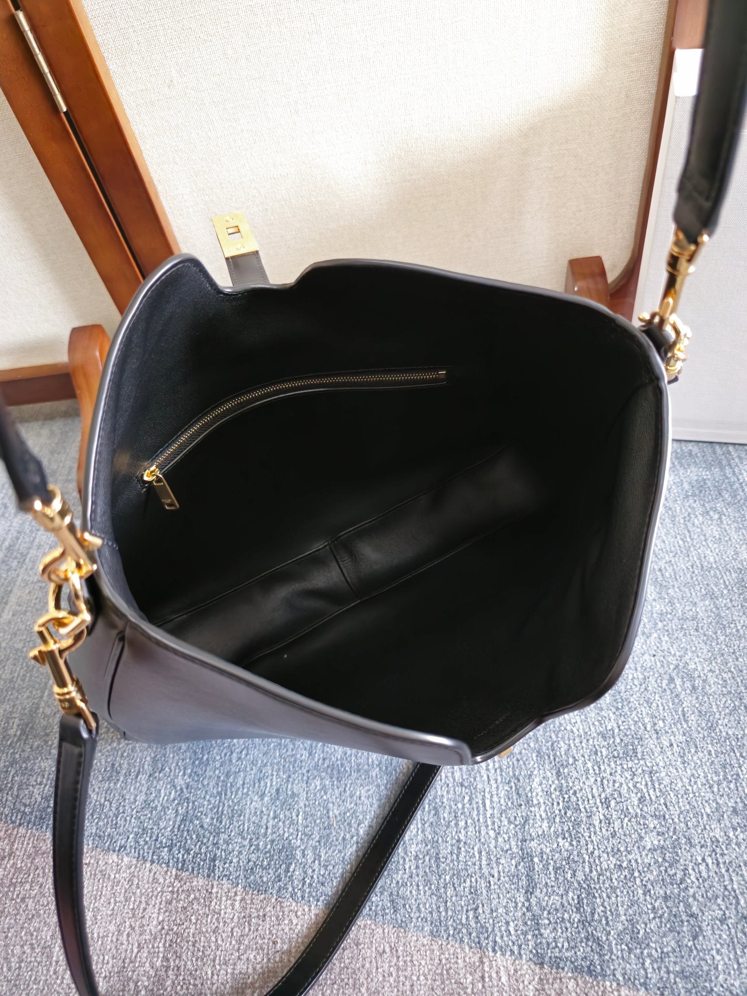 MEDIUM CAMILLE 16 SOFT BAG 36 BLACK IN SMOOTH CALFSKIN