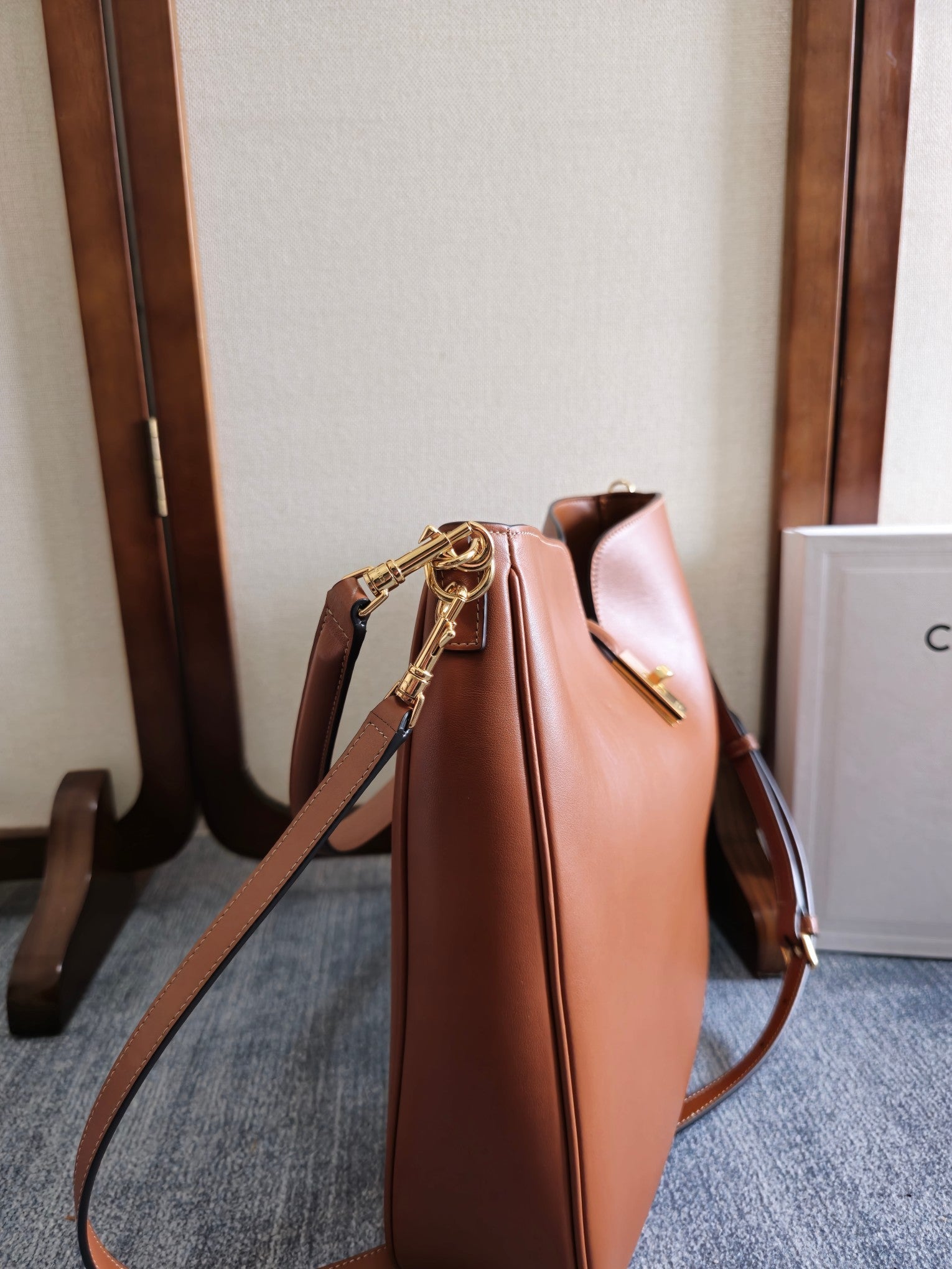 MEDIUM CAMILLE 16 SOFT BAG 36 BURNT SIENNA IN SMOOTH CALFSKIN