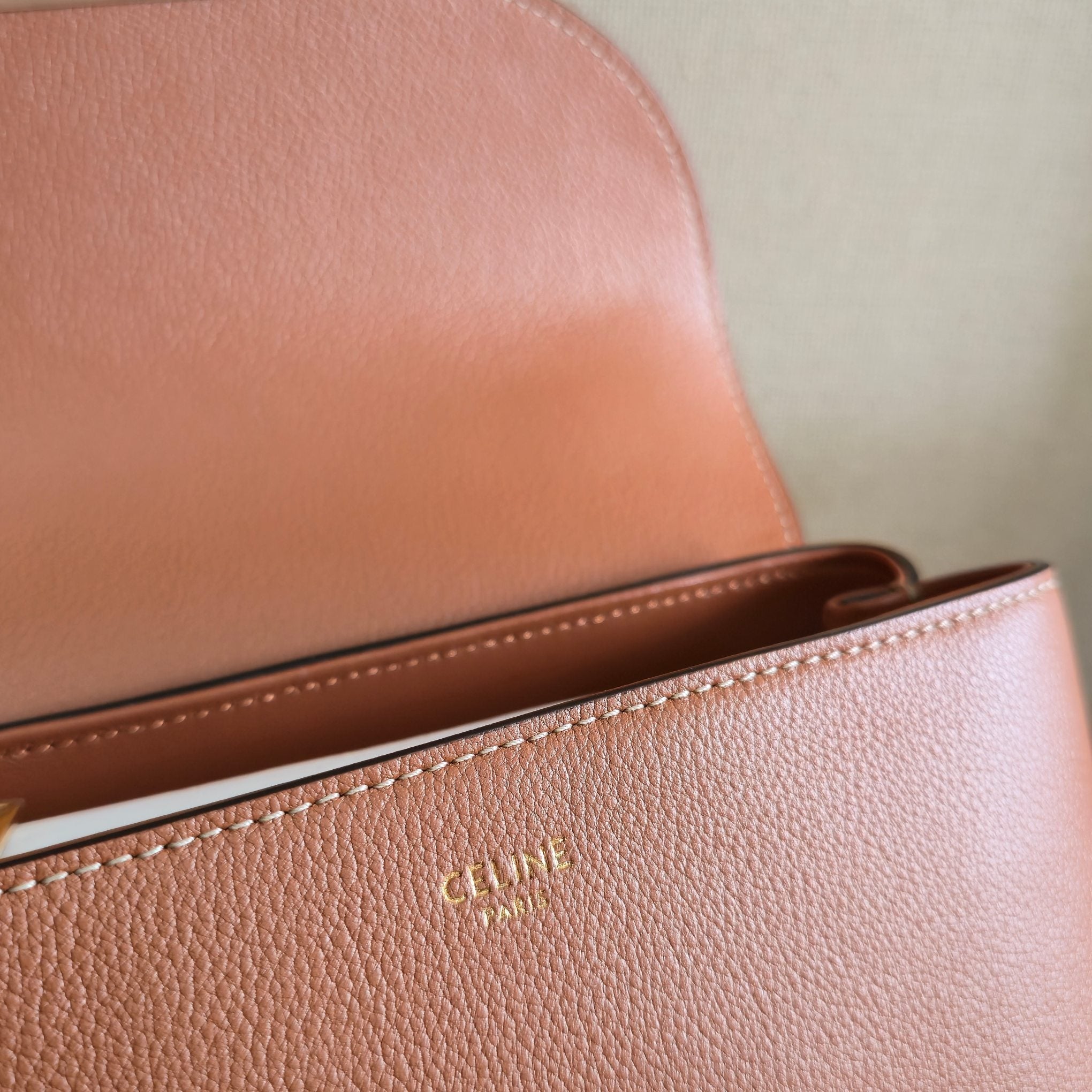 CELINE 25S NINO BAG 20MM IN CARAMEL BROWN GRAINED CALFSKIN GOLD HARDWARE