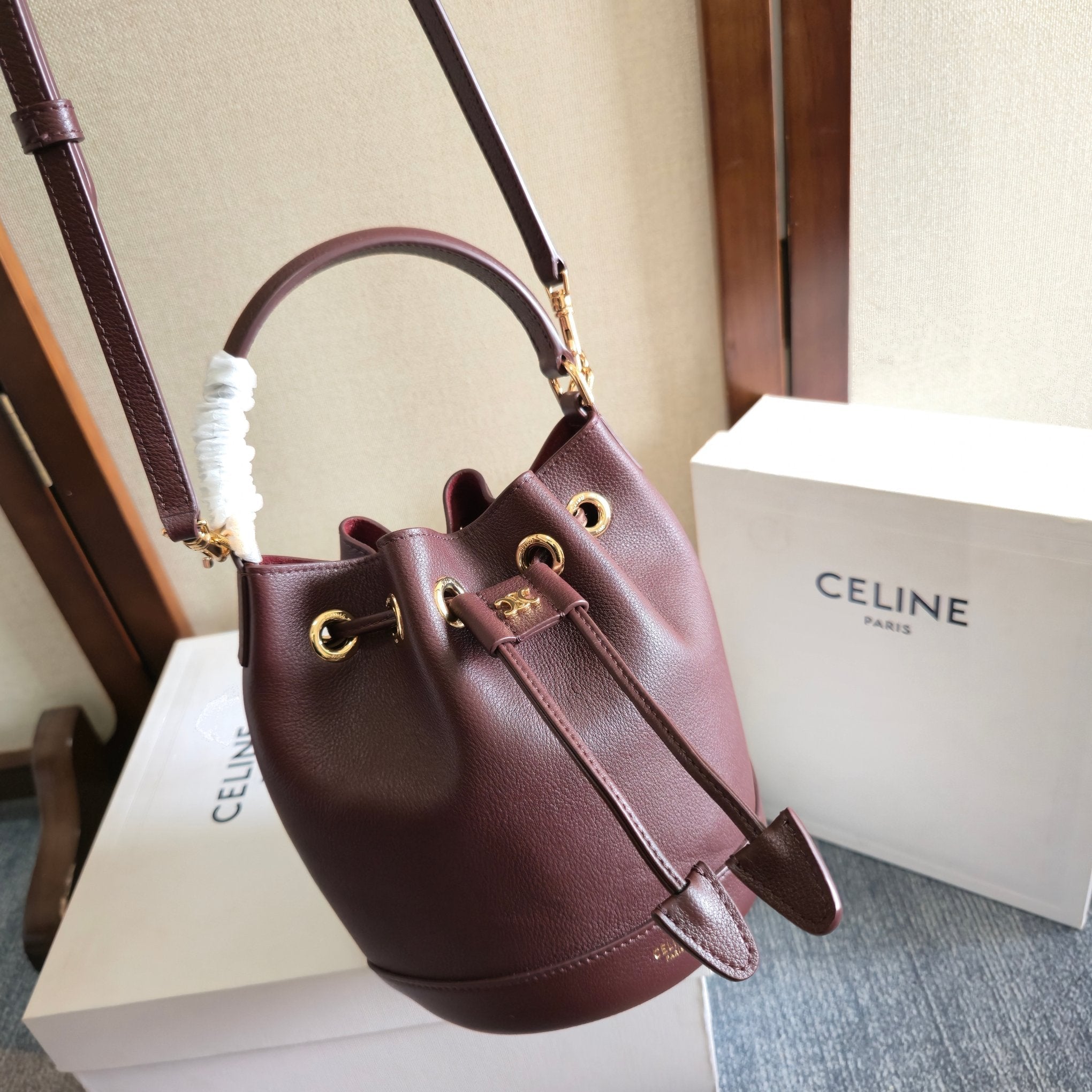 CELINE 25S CLARA BAG 19 IN SYRAH RED CALFSKIN GOLD HARDWARE