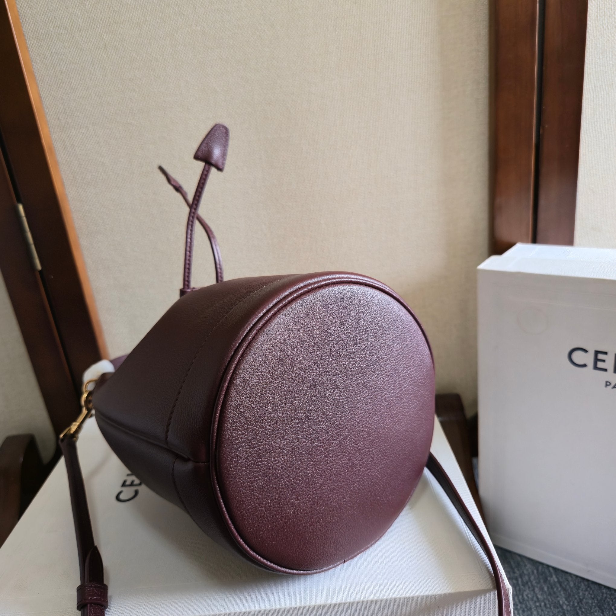 CELINE 25S CLARA BAG 19 IN SYRAH RED CALFSKIN GOLD HARDWARE