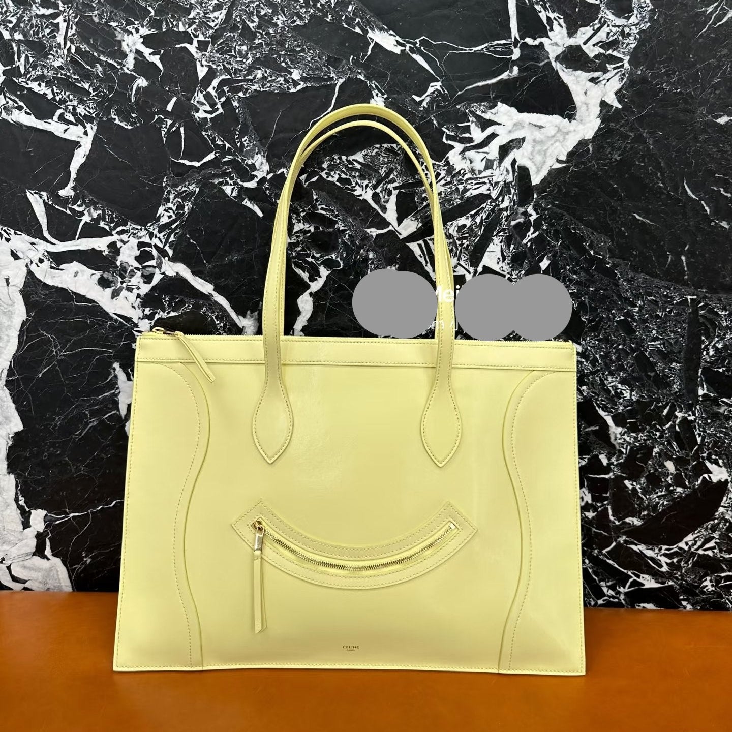 CELINE 25S FLAT CABAS NEW LUGGAGE 44MM IN PASTEL YELLOW GLOSSY CALFSKIN