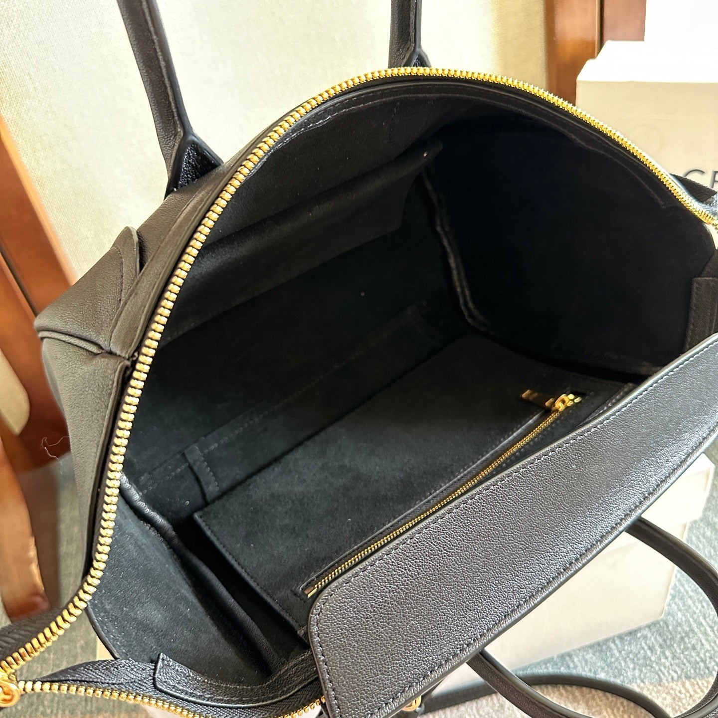 CELINE 25S NEW LUGGAGE 36MM IN BLACK CALFSKIN GOLD HARDWARE