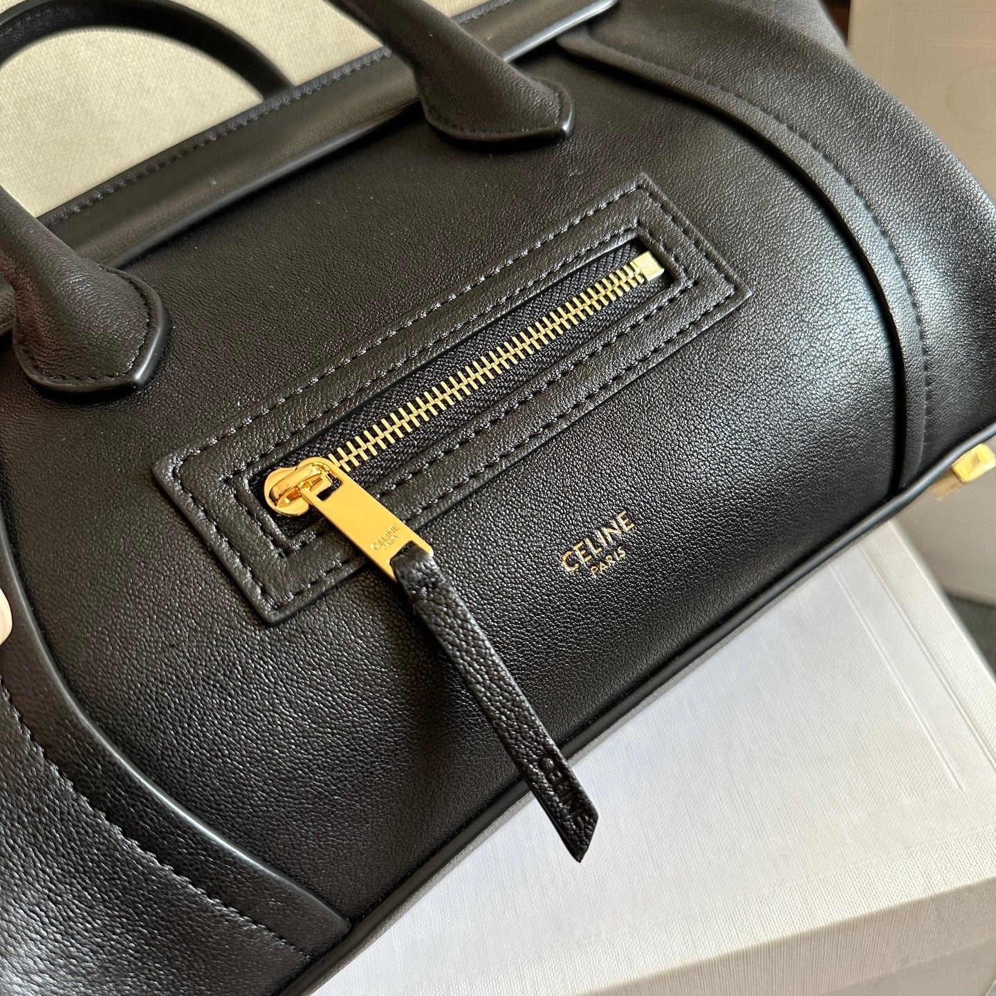 CELINE 25S NEW LUGGAGE 36MM IN BLACK CALFSKIN GOLD HARDWARE