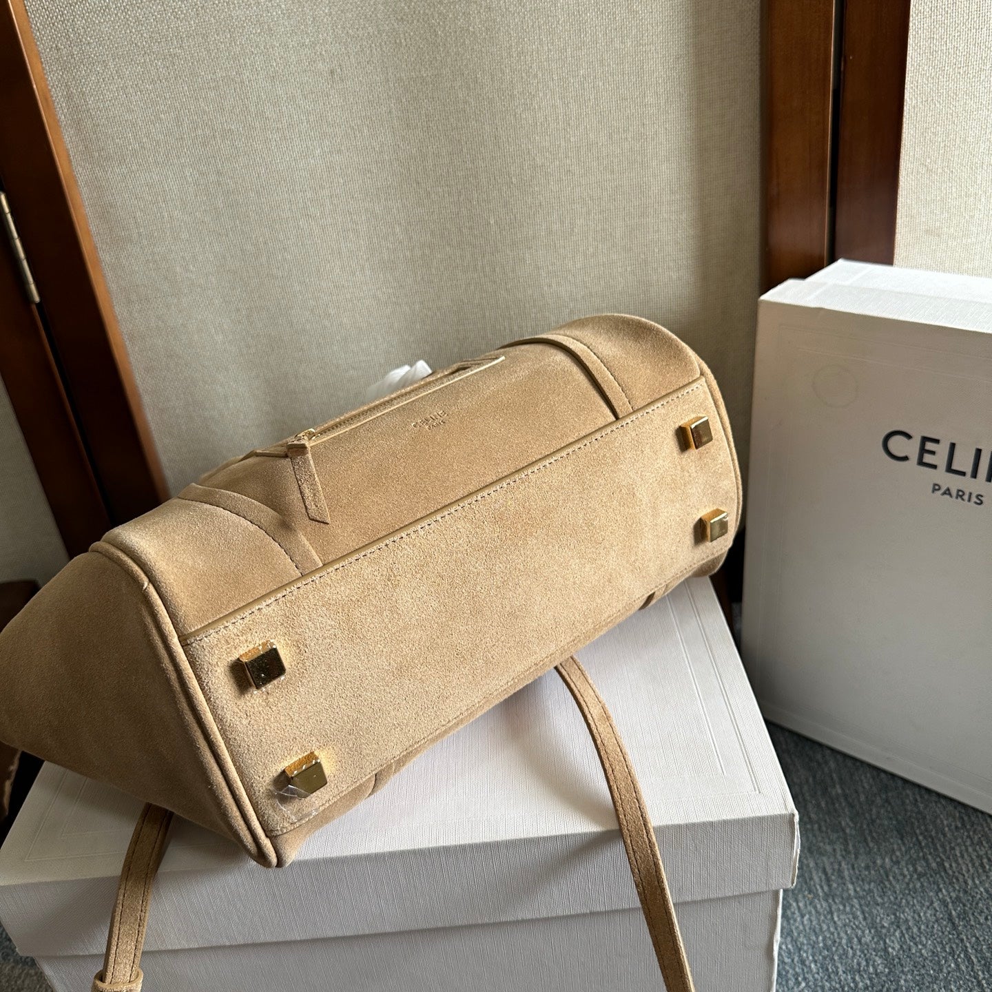 CELINE 25S NEW LUGGAGE 36MM IN BEIGE SUEDE GOLD HARDWARE