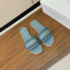 DWAY CERULEAN BLUE CALFSKIN AND GOLD LOGO