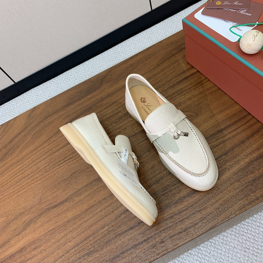 LP LOAFERS 25S IN CREAM WHITE LAMBSKIN WITH SILVER HARDWARE