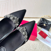 EFFLORESCENCE PUMPS IN BLACK SATIN