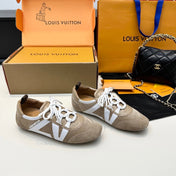 SNEAKERINA TRAINERS IN BROWN AND WHITE SUEDE