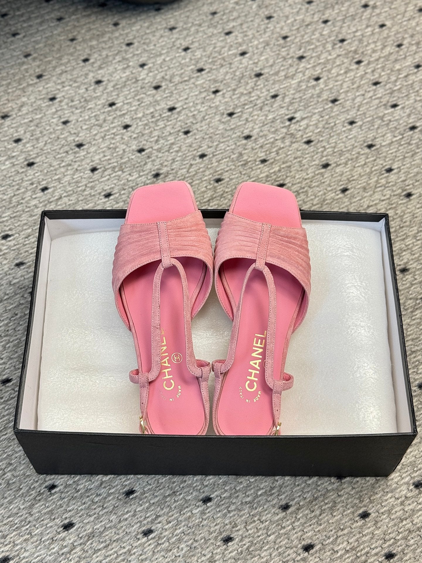 CC HIGH HEELS IN PINK QUILTED SUEDE