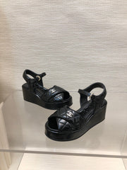 WEDGE SANDALS IN BLACK CALFSKIN