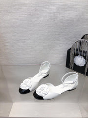 WHITE MIX BLACK LAMBSKIN CAMELLIA HOLLOW SANDAL
