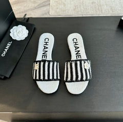 Double C Sheepskins Knit Slippers White Black