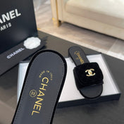 FLAT MULE IN BLACK VELVET