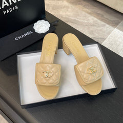 MID-HEEL 5 CM MULE IN TUSCAN BEIGE LAMBSKIN