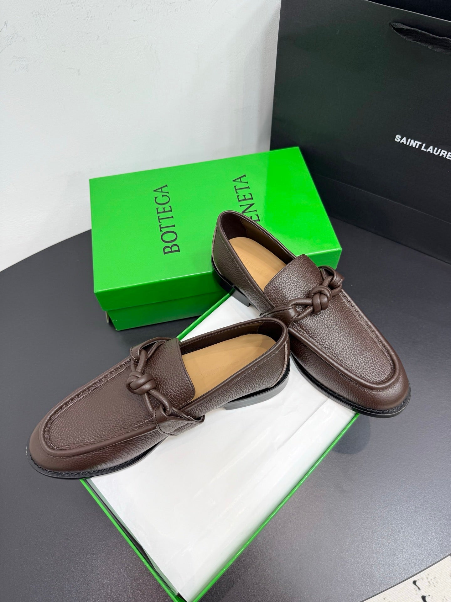 BOTTEGA VENETA 26S LOAFERS IN BROWN GRAINED CALFSKIN