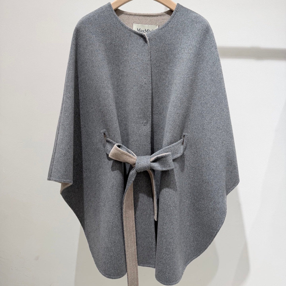 MAX MARA 25S CASHMERE CAPE 025