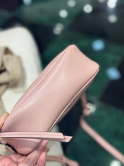 GG MINI 18 MARMONT MATELASSÉ SHOULDER BAG LIGHT PINK CALFSKIN