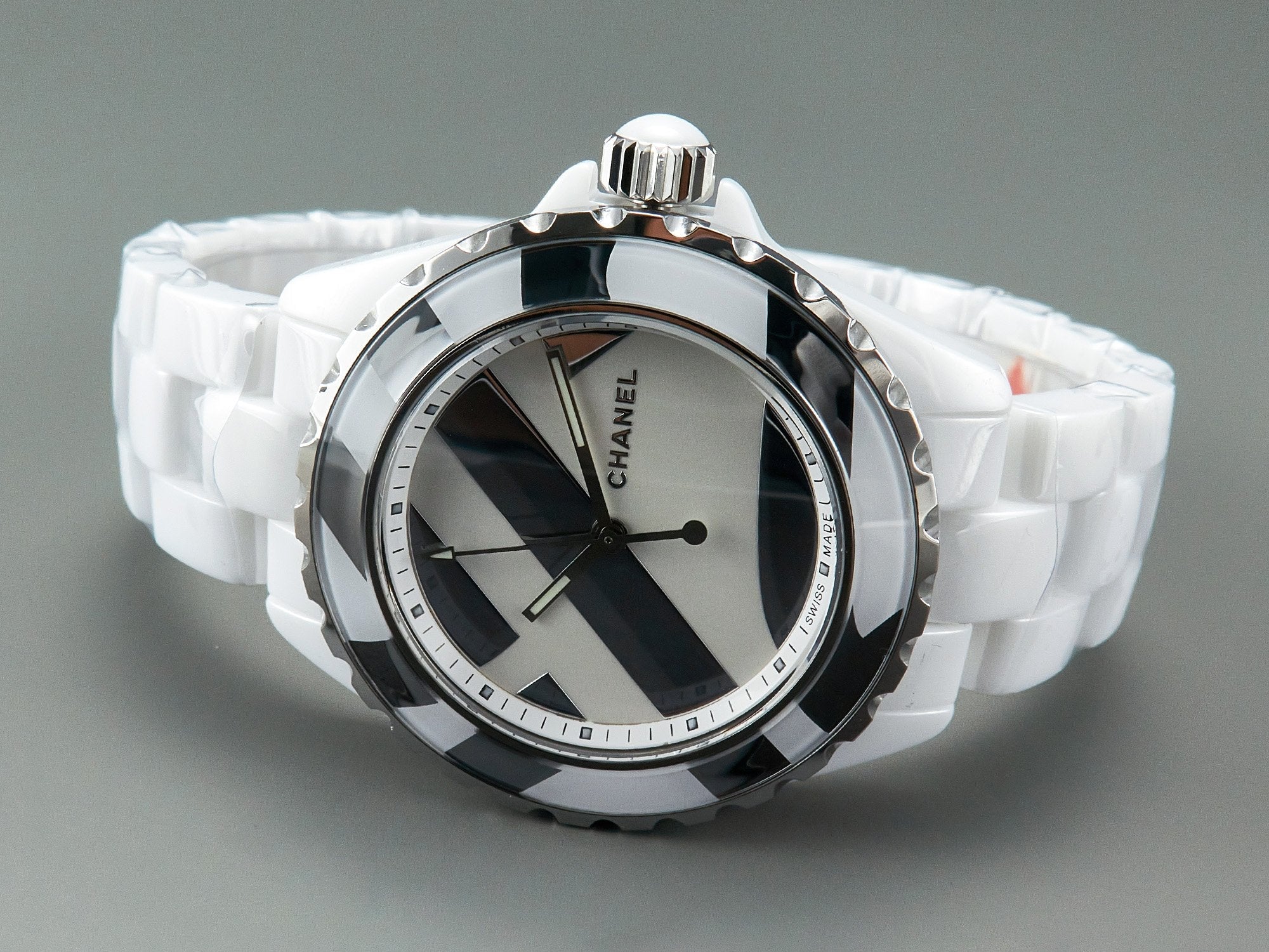 J12 38mm Automatic Limited Untitled H5582 White Ceramic Black White Dial
