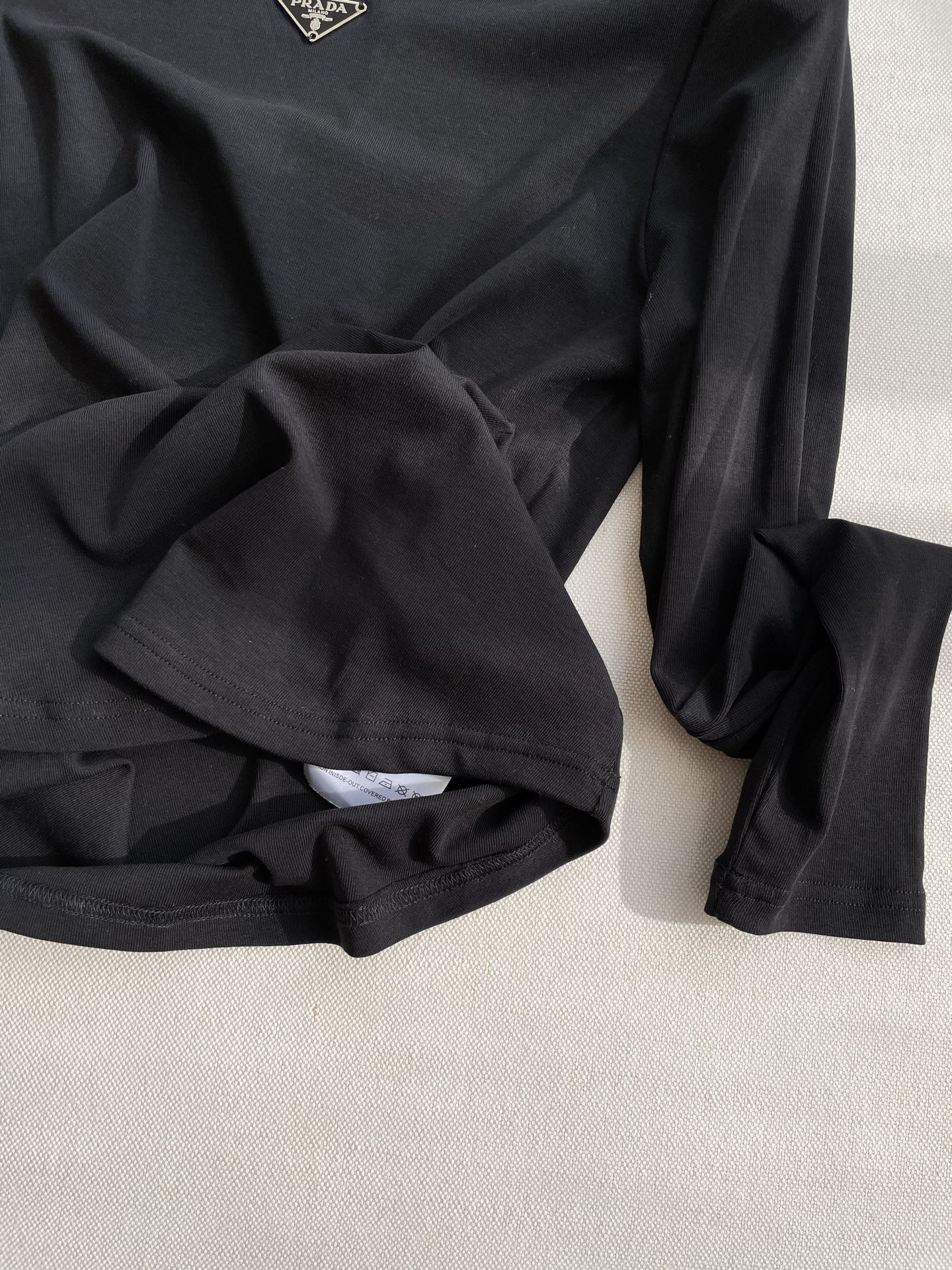 PRADA 25S LONG-SLEEVE T-SHIRT 542