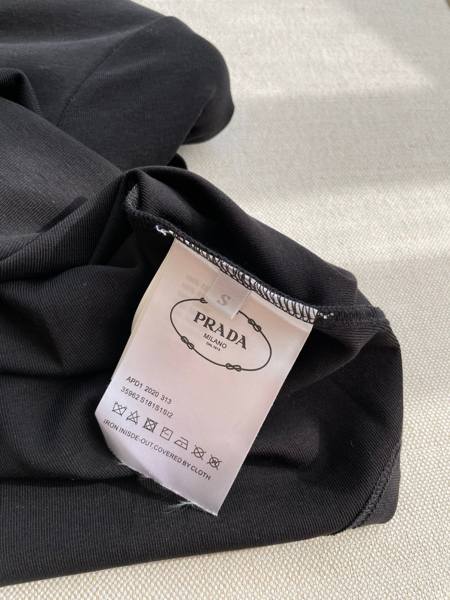 PRADA 25S LONG-SLEEVE T-SHIRT 542