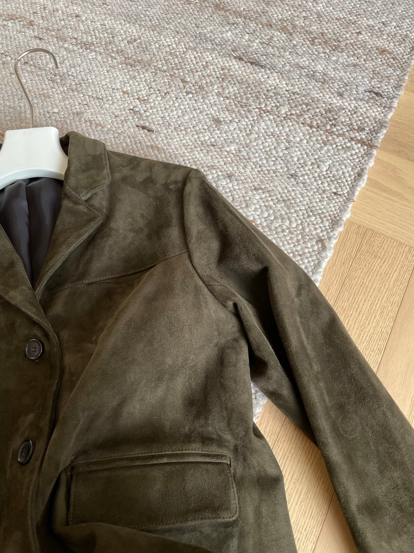 PRADA 25S SUEDE JACKET 401