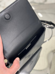 FLAP BAG 18 IN BLACK SHINY CALFSKIN