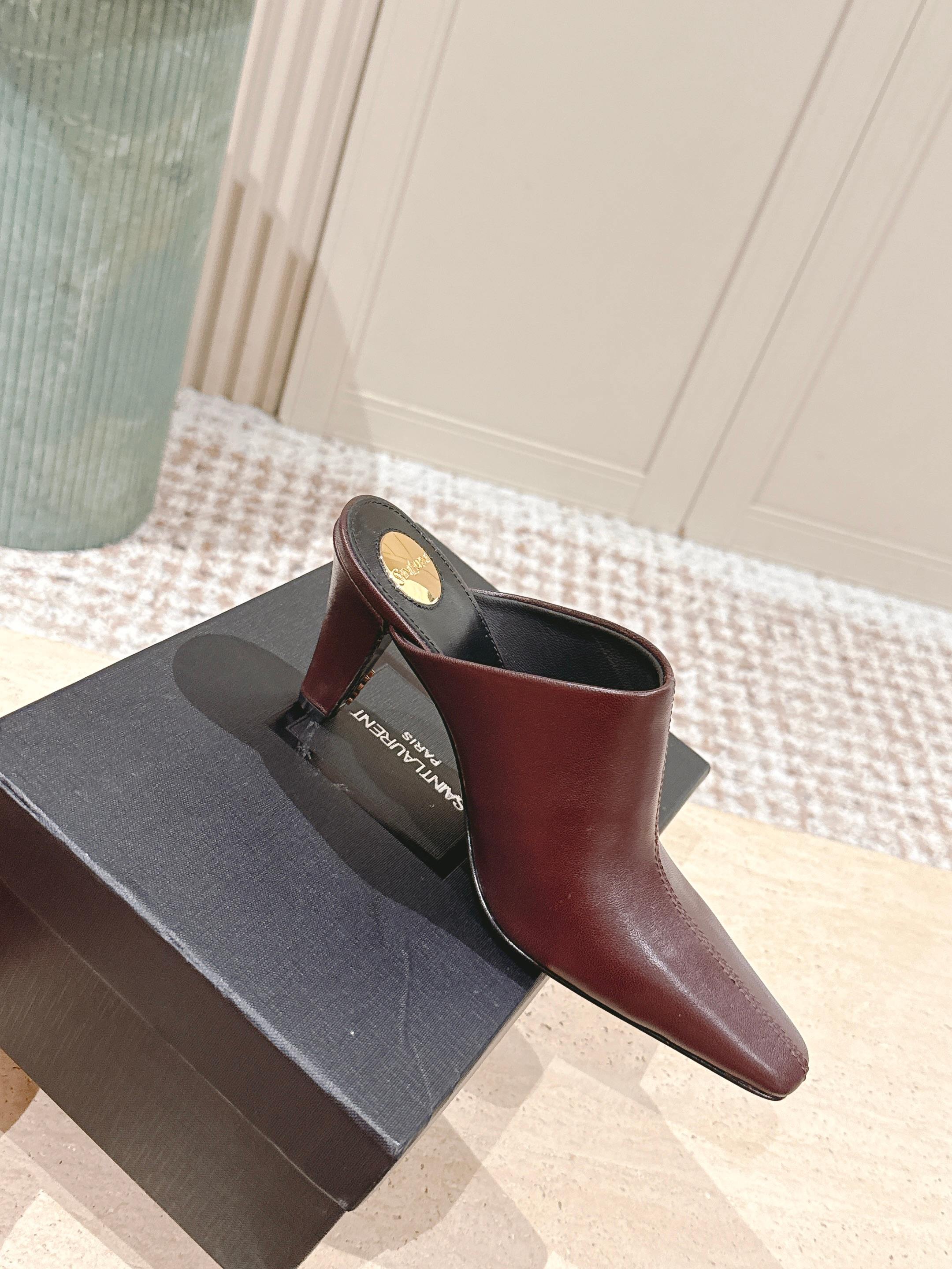 YSL 25S JILL MULES IN BURGUNDY SMOOTH CALFSKIN