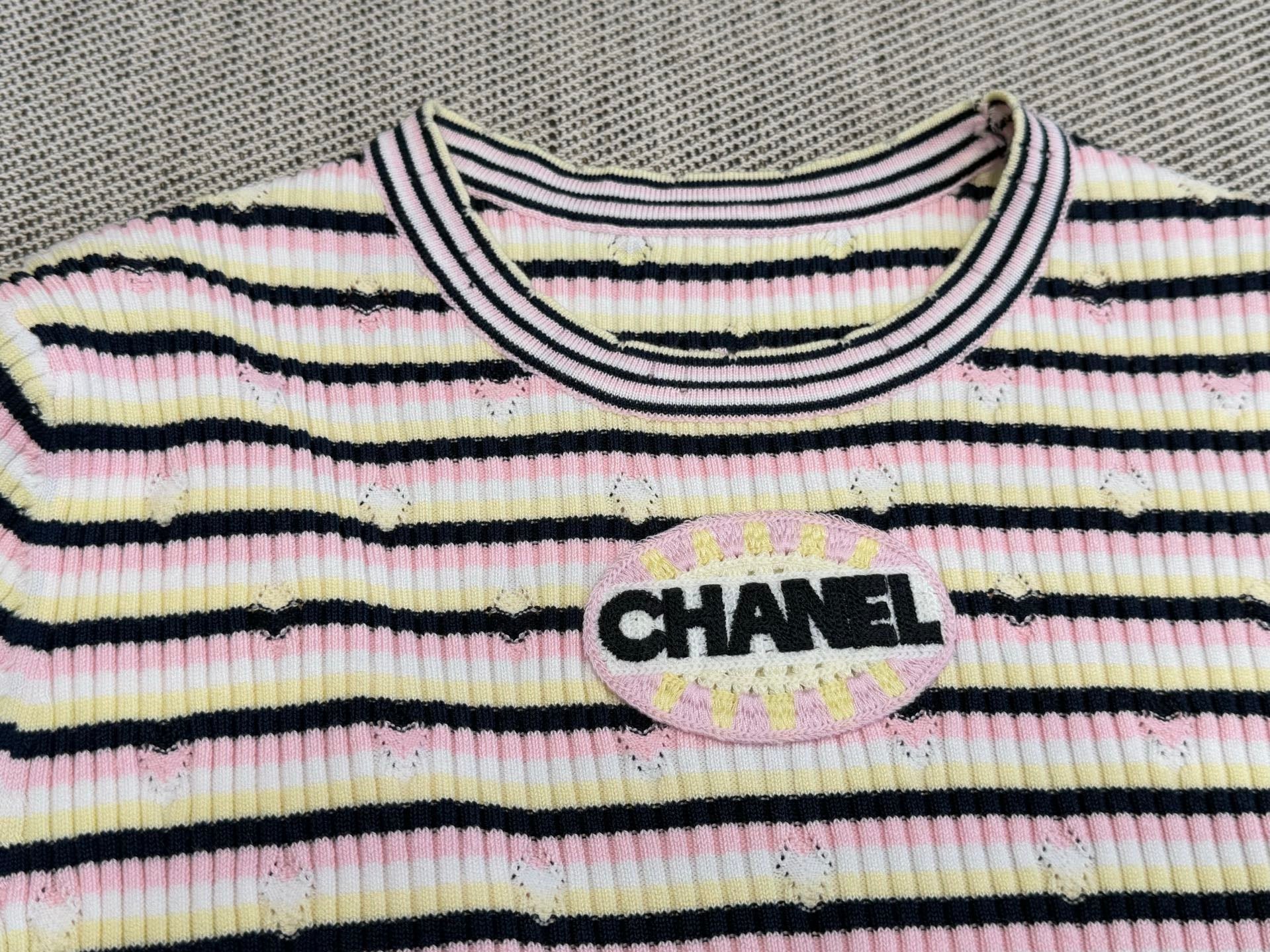 Chanel T- Shirt Pink Yellow mix Black Tencel 232702