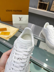 LV WOMEN GROOVY PLATFORM IN WHITE EMBOSSED CALFSKIN