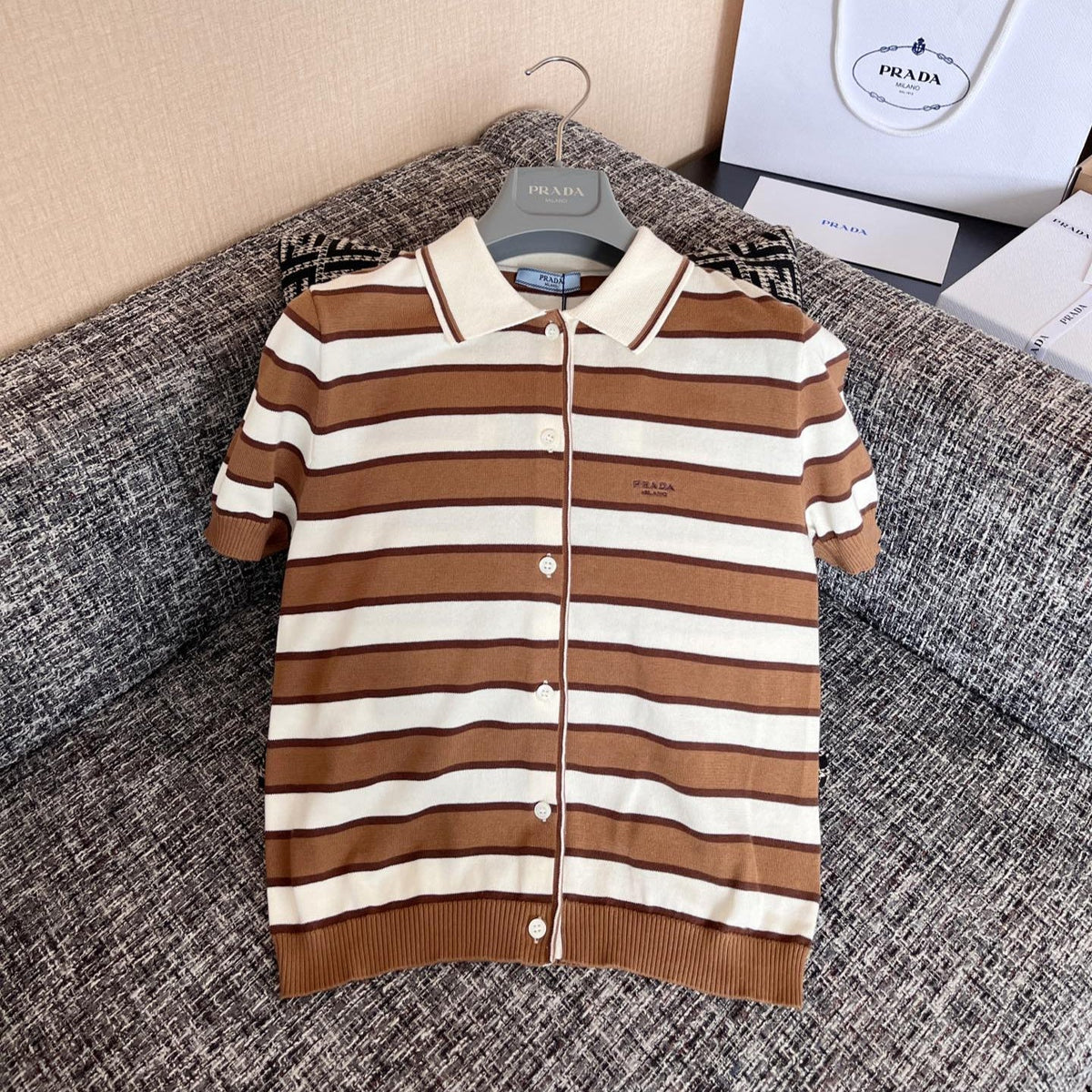 PRADA KNIT POLO STYLE 81
