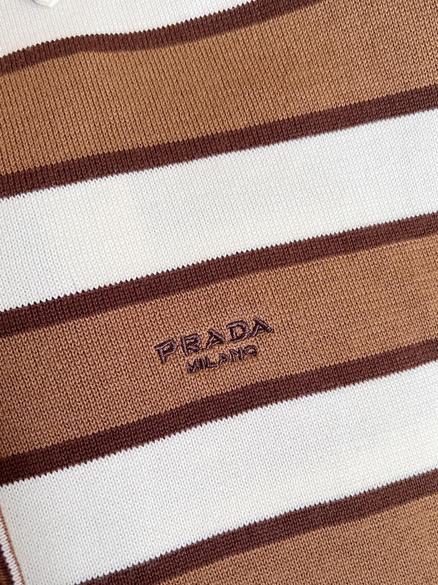 PRADA KNIT POLO STYLE 81