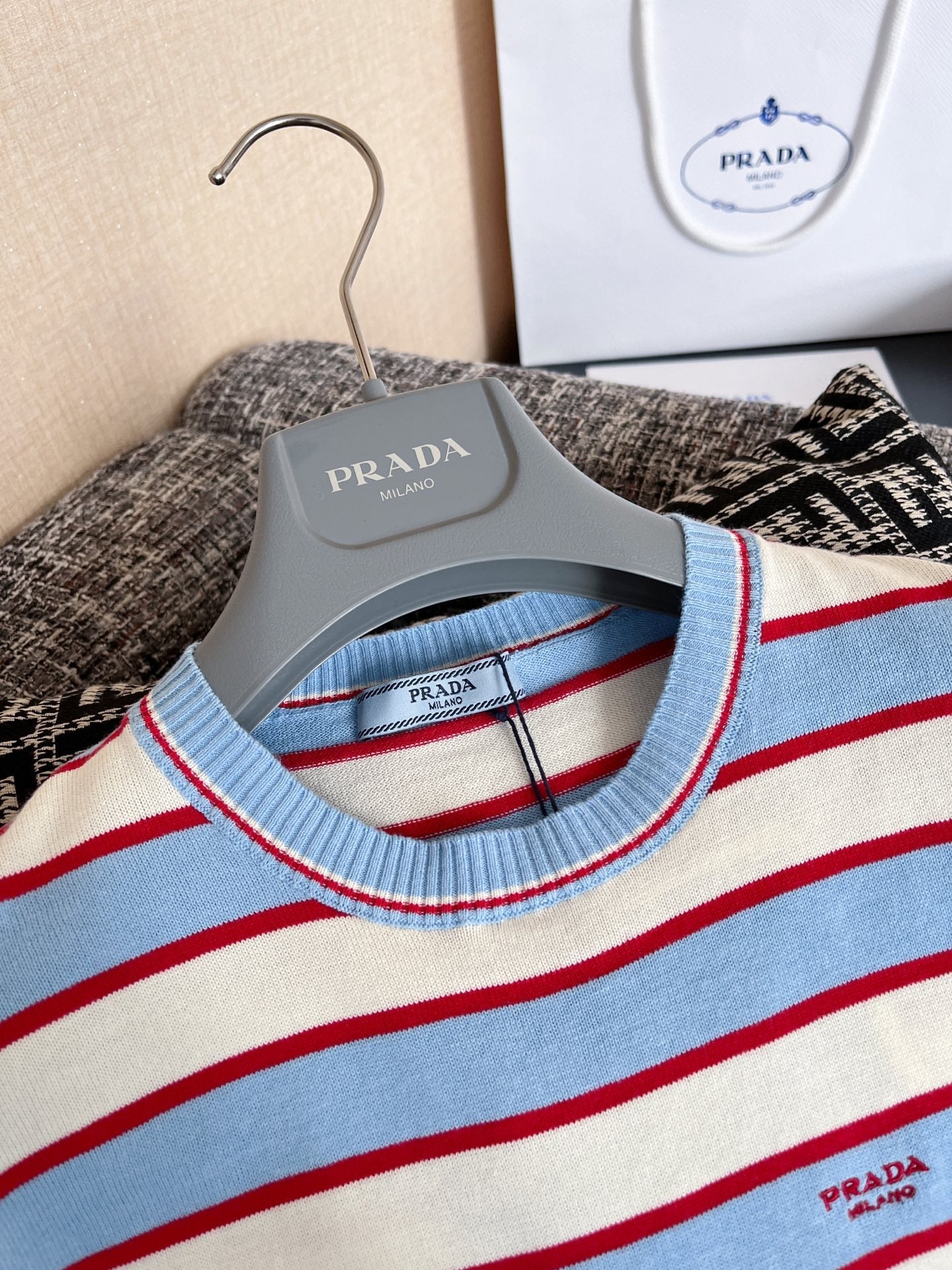 PRADA KNIT POLO STYLE 82