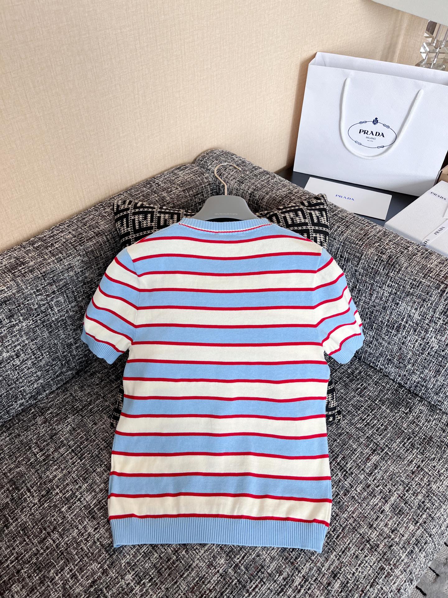 PRADA KNIT POLO STYLE 82