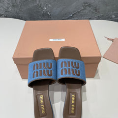 CARAMEL HIGH HEEL WITH AZURE BLUE STRAPS