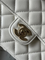 CC MINI 18 FLAP BAG IN WHITE LAMBSKIN